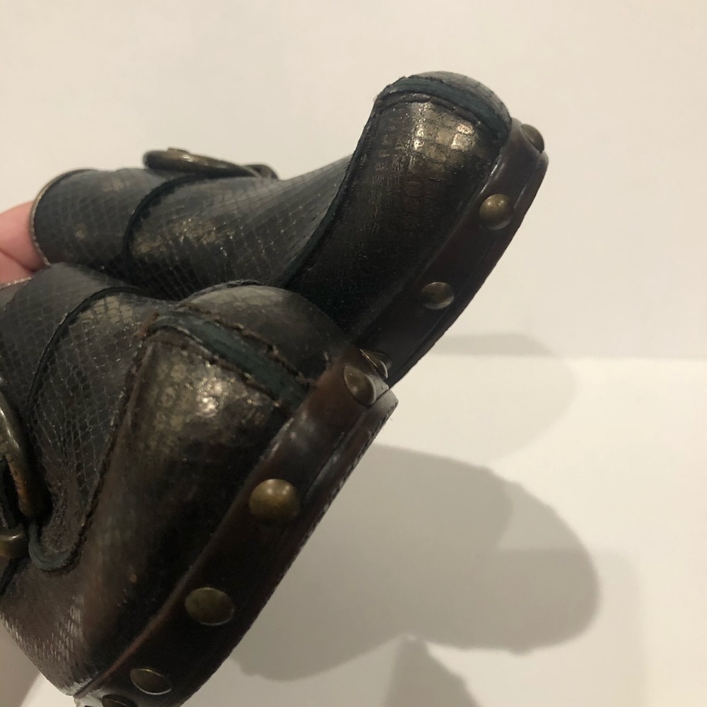 Stuart Weitzman Pewter Snake Pattern Mule Sz. 10.5 - image 5